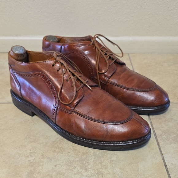 Classic Brown Leather Oxford Shoes - Picture 1 of 7